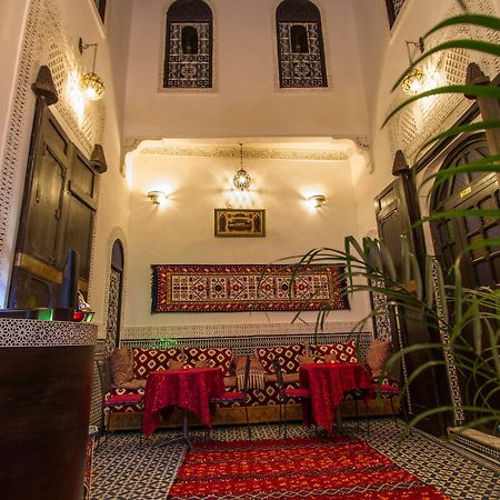 Riad Taha Fez Buitenkant foto