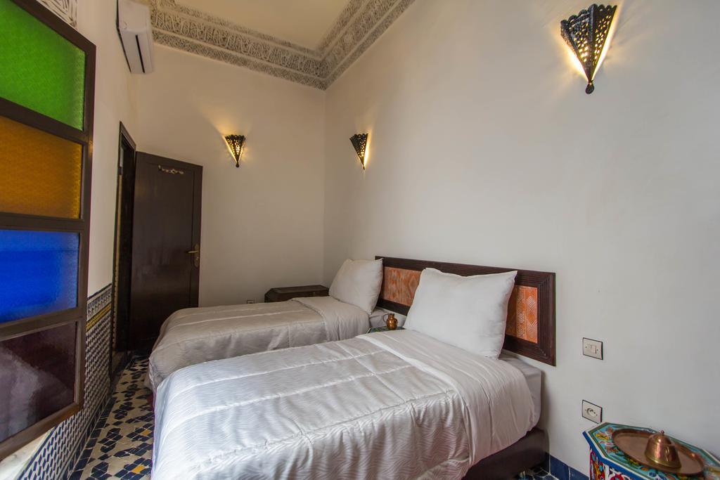 Riad Taha Fez Buitenkant foto