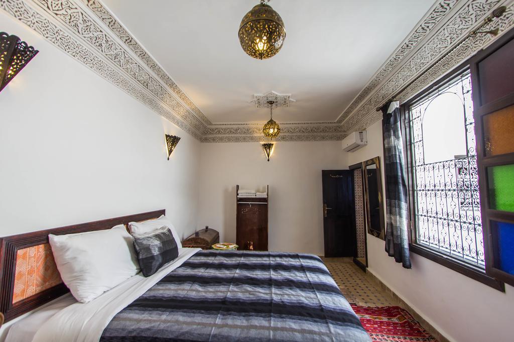 Riad Taha Fez Buitenkant foto