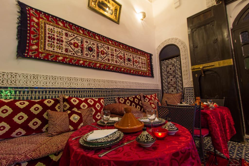 Riad Taha Fez Buitenkant foto