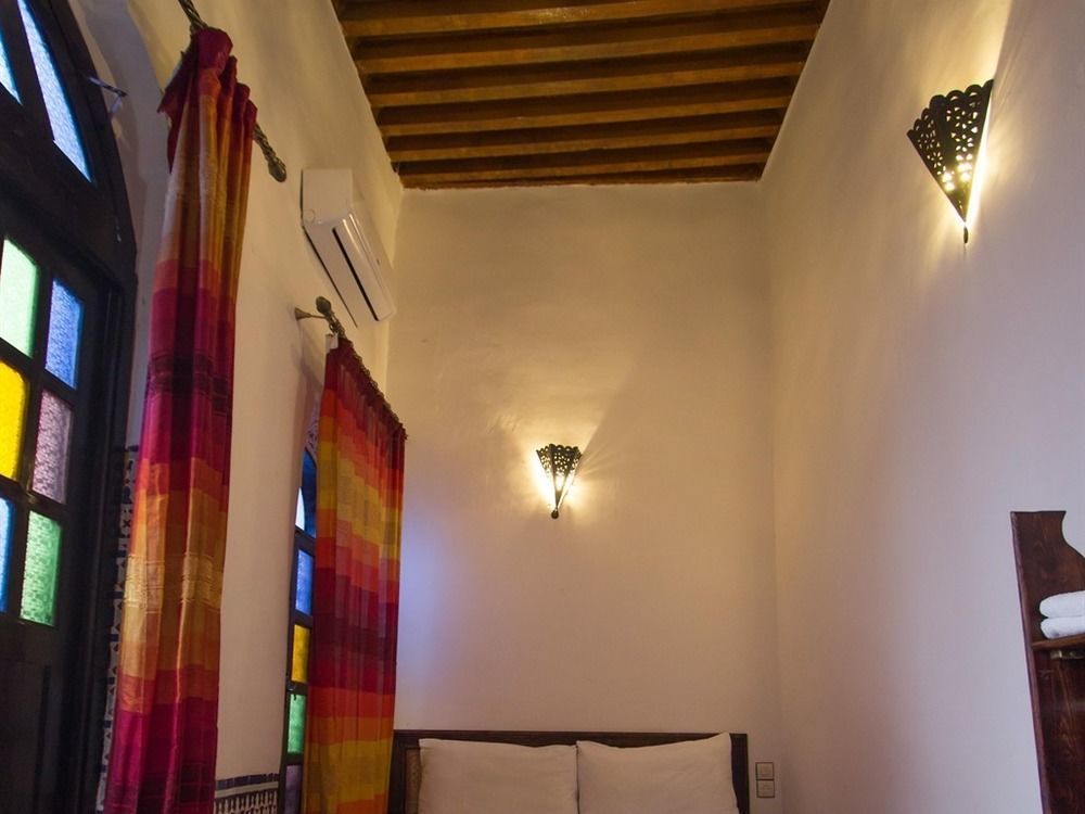Riad Taha Fez Buitenkant foto
