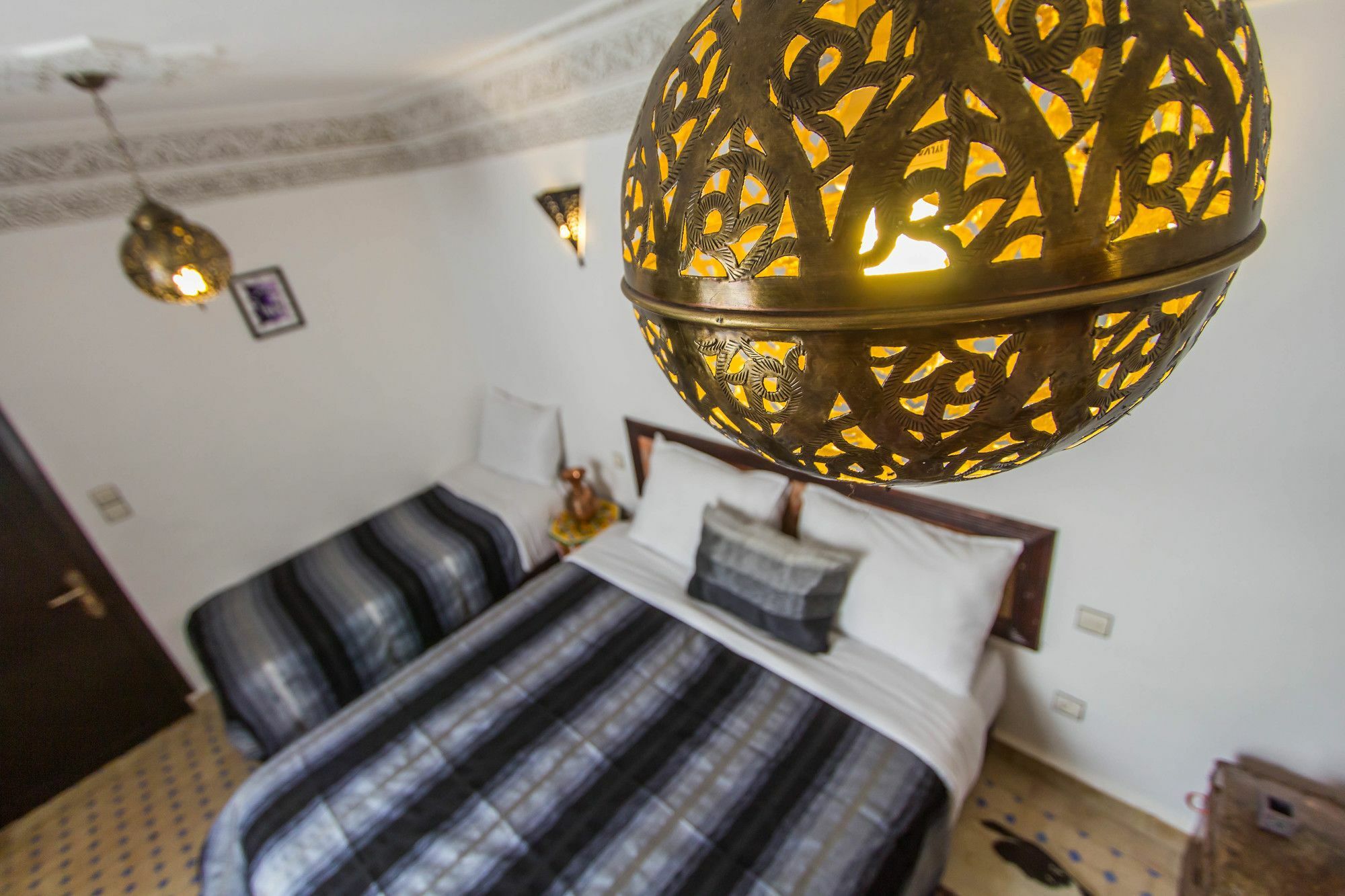 Riad Taha Fez Buitenkant foto